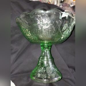 Vintage Indiana Glass Green Grape & Vines Tear Drop/Garland Footed bowl